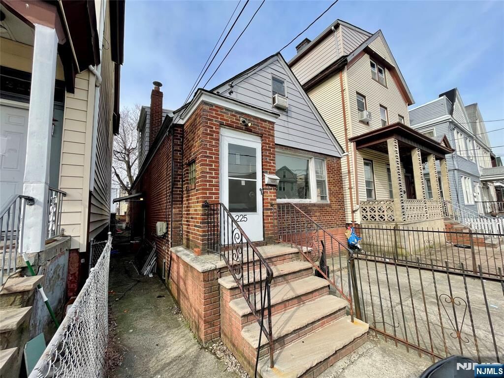 Property Photo:  225 Cator Avenue  NJ 07305 