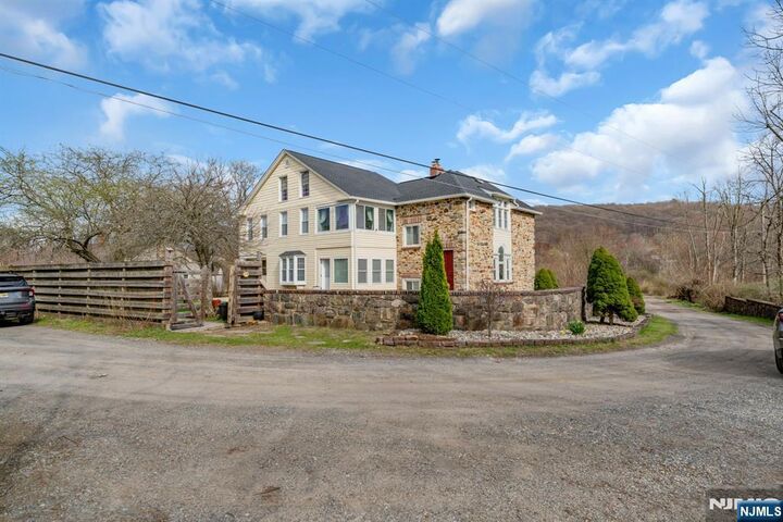 Property Photo:  48 Willever Lake Road  NJ 07863 