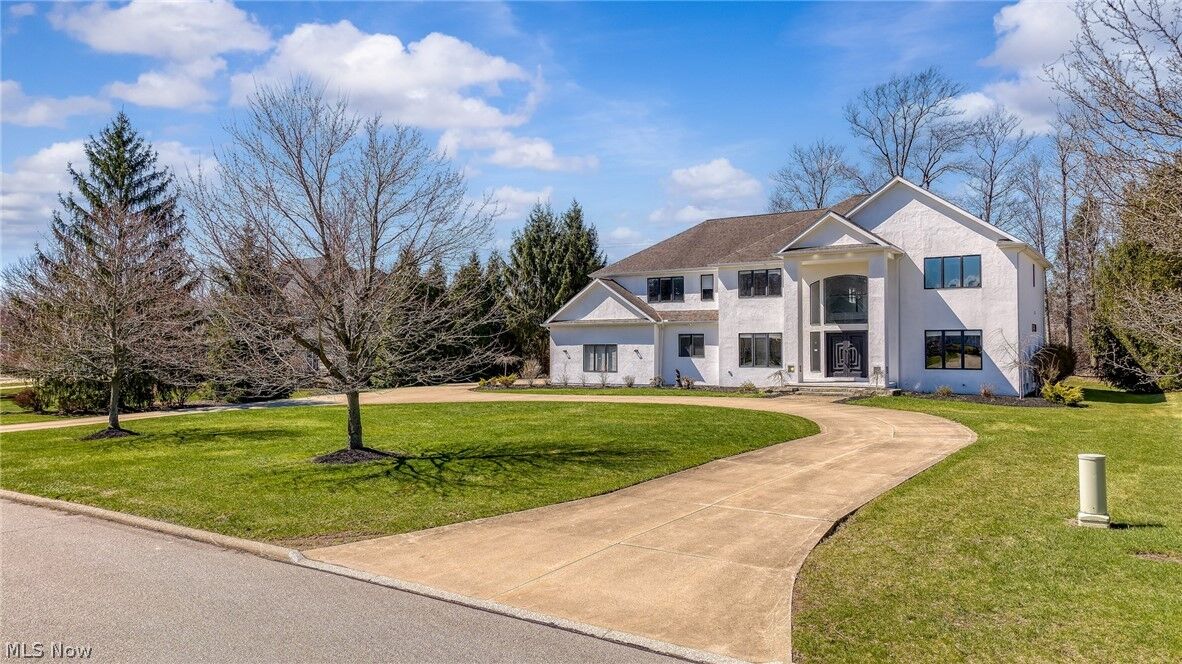 Property Photo: 2504 Ginger Wren Road OH 44124