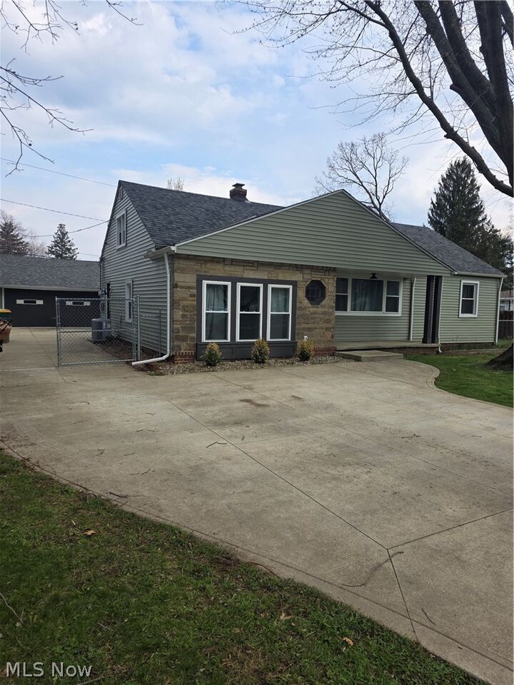 Property Photo:  6175 Dawson Boulevard  OH 44060 