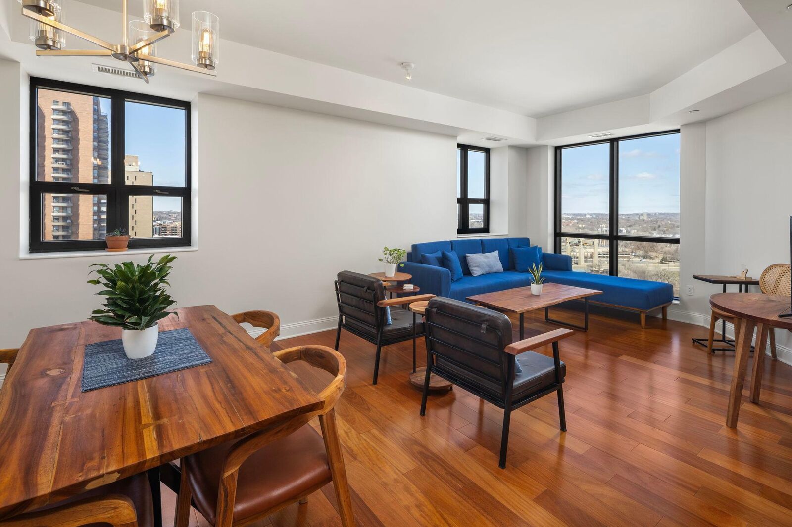 Property Photo:  100 3rd Avenue S 1704  MN 55401 