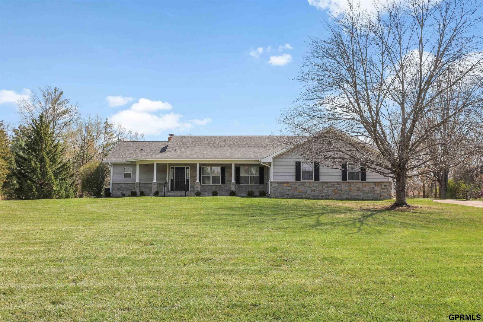 Property Photo:  3301 Birchwood Drive  NE 68123 