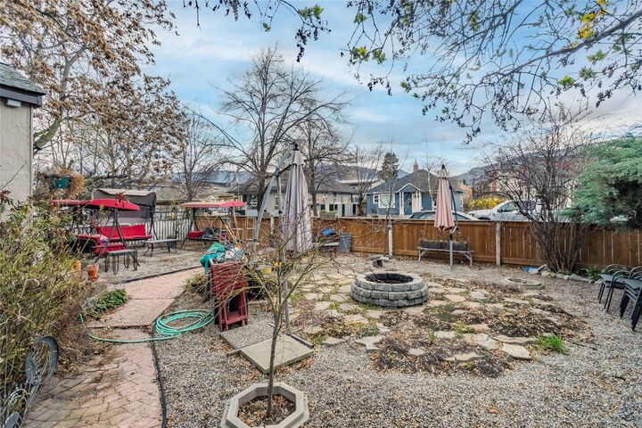 Photo de la propriété:  126 Bassett Street  BC V2A 5W2 