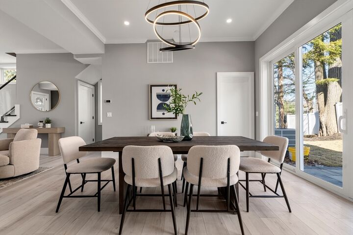 Property Photo:  32 Wilson Cir 32  MA 02461 