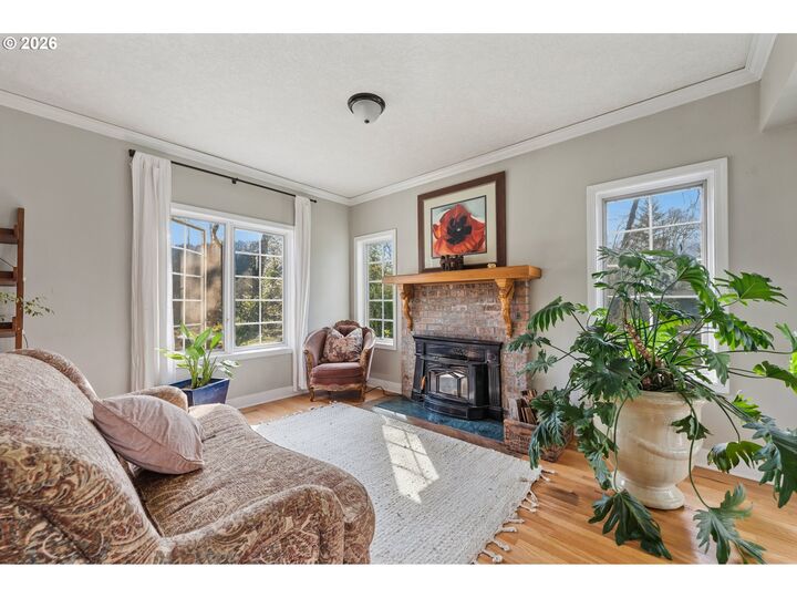 Property Photo: 16000 NE Chehalem Way OR 97123