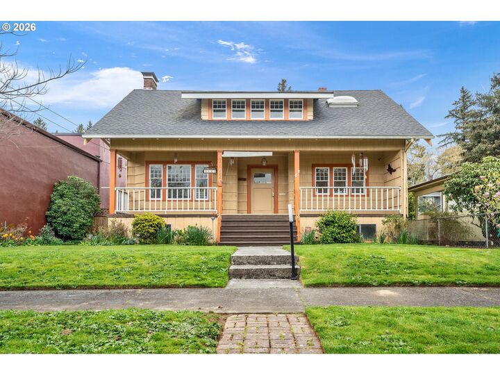 Property Photo:  7462 N Dwight Ave  OR 97203 