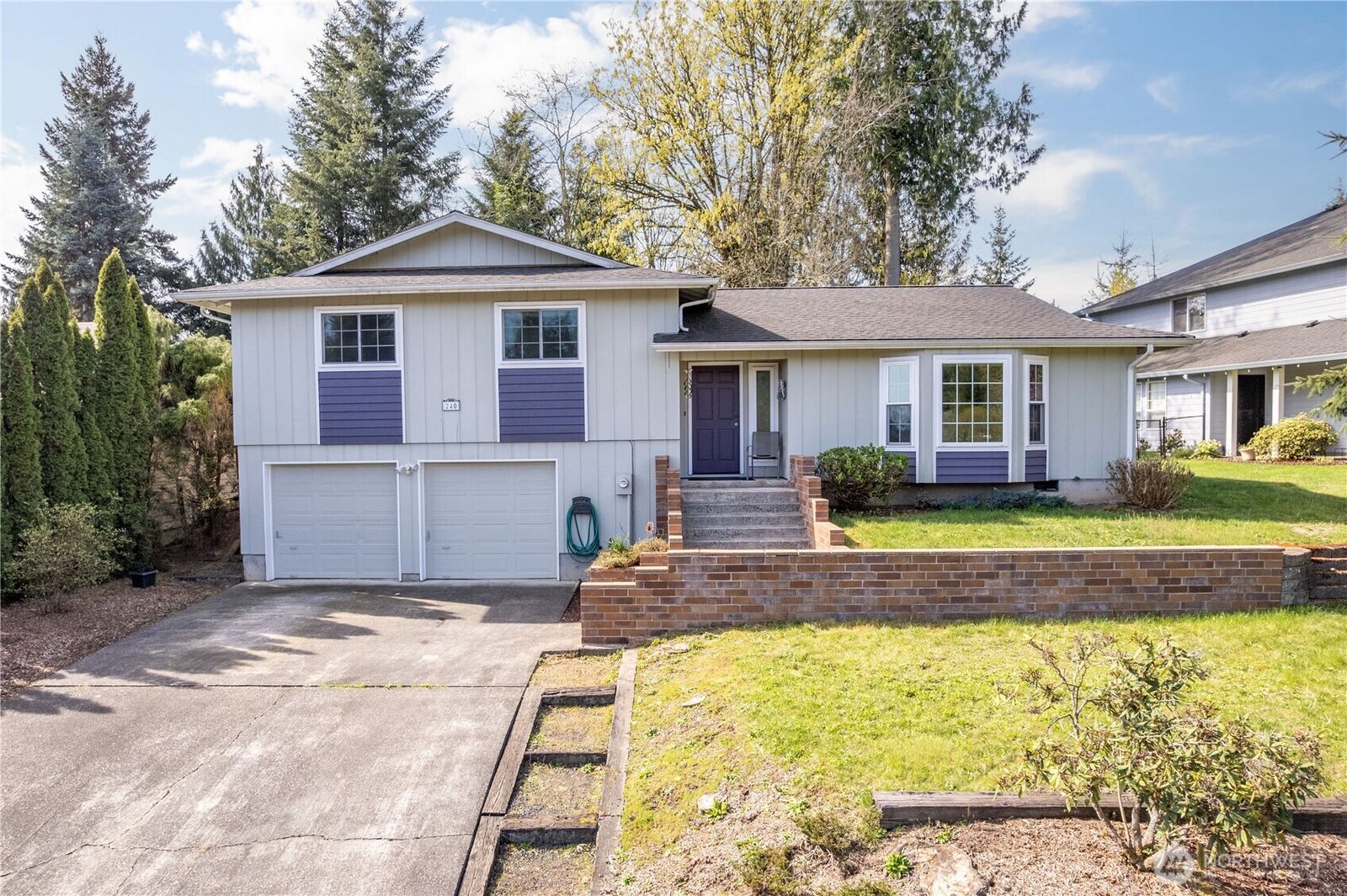 Property Photo:  240  St. James Place  WA 98632 