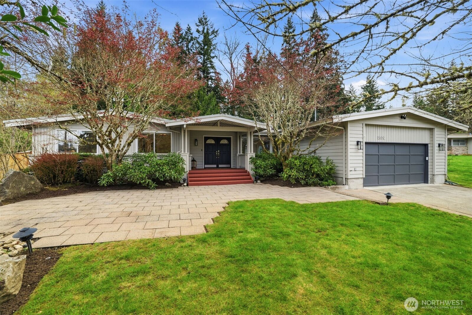 Property Photo:  2506  159th Avenue SE  WA 98008 
