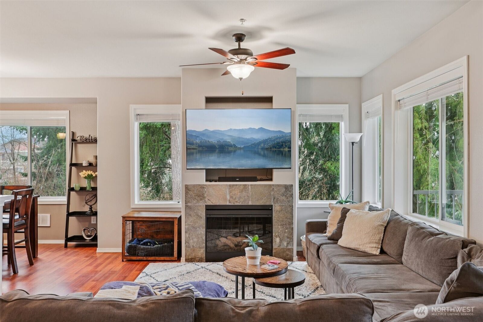 Property Photo: 14915 38th Drive SE 3033 WA 98012