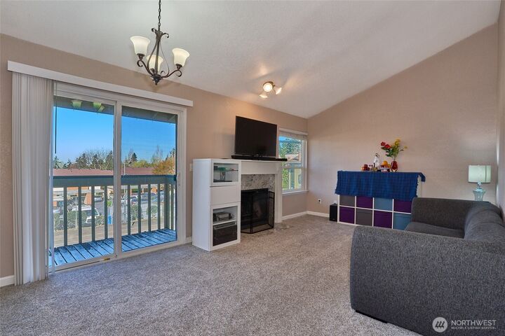 Property Photo:  23617  112th Avenue SE F202  WA 98031 