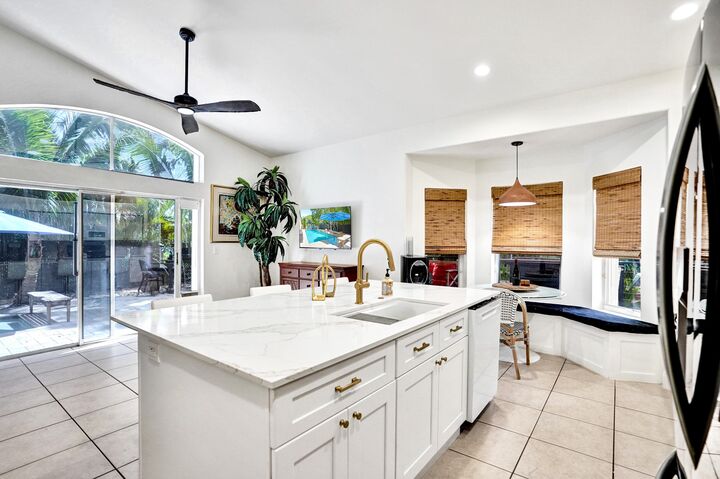 Property Photo: 6214 Sand Hills Circle FL 33463