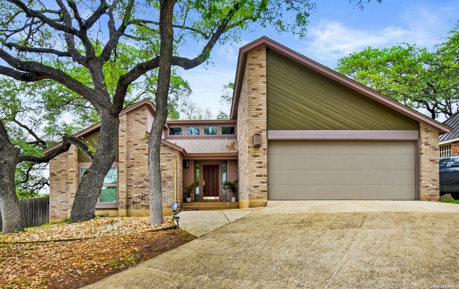 Property Photo: 1647 Vista Del Monte TX 78216