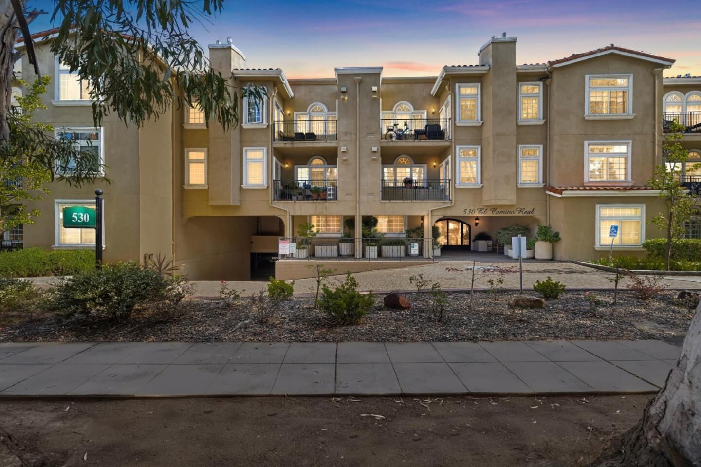 Property Photo:  530 El Camino Real 306  CA 94010 