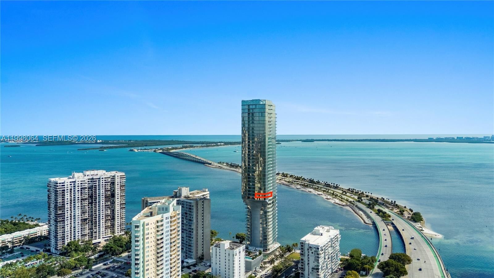 Property Photo:  175 SE 25 Rd 2003  FL 33129 