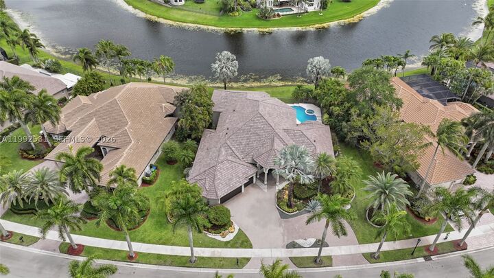 Property Photo:  2488 Provence Cir  FL 33327 