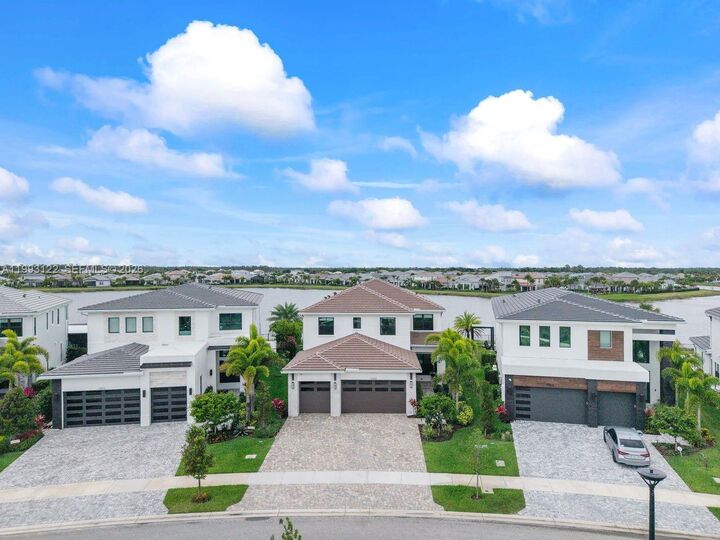 Property Photo:  12609 Solana Bay Cir  FL 33412 