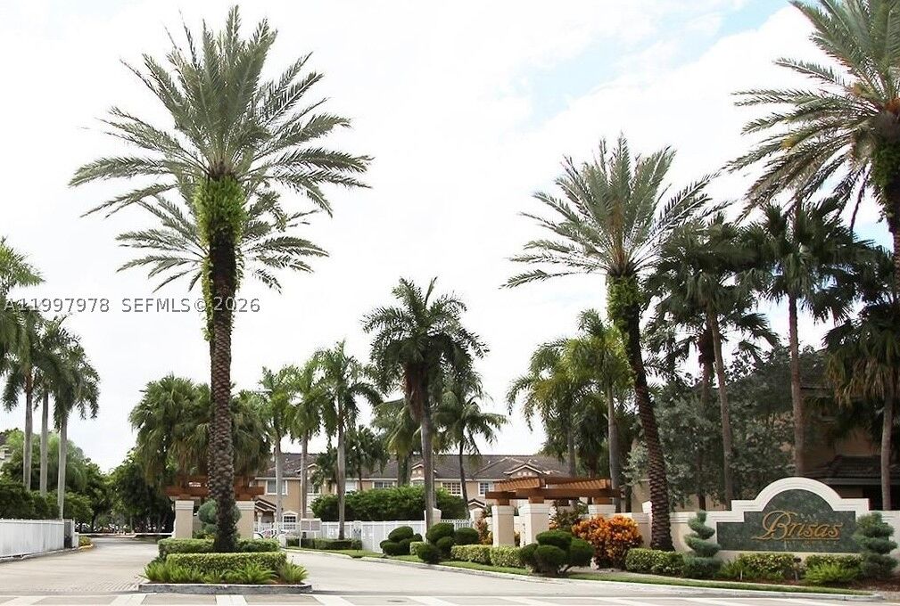Property Photo:  5640 NW 115th Ct 211  FL 33178 