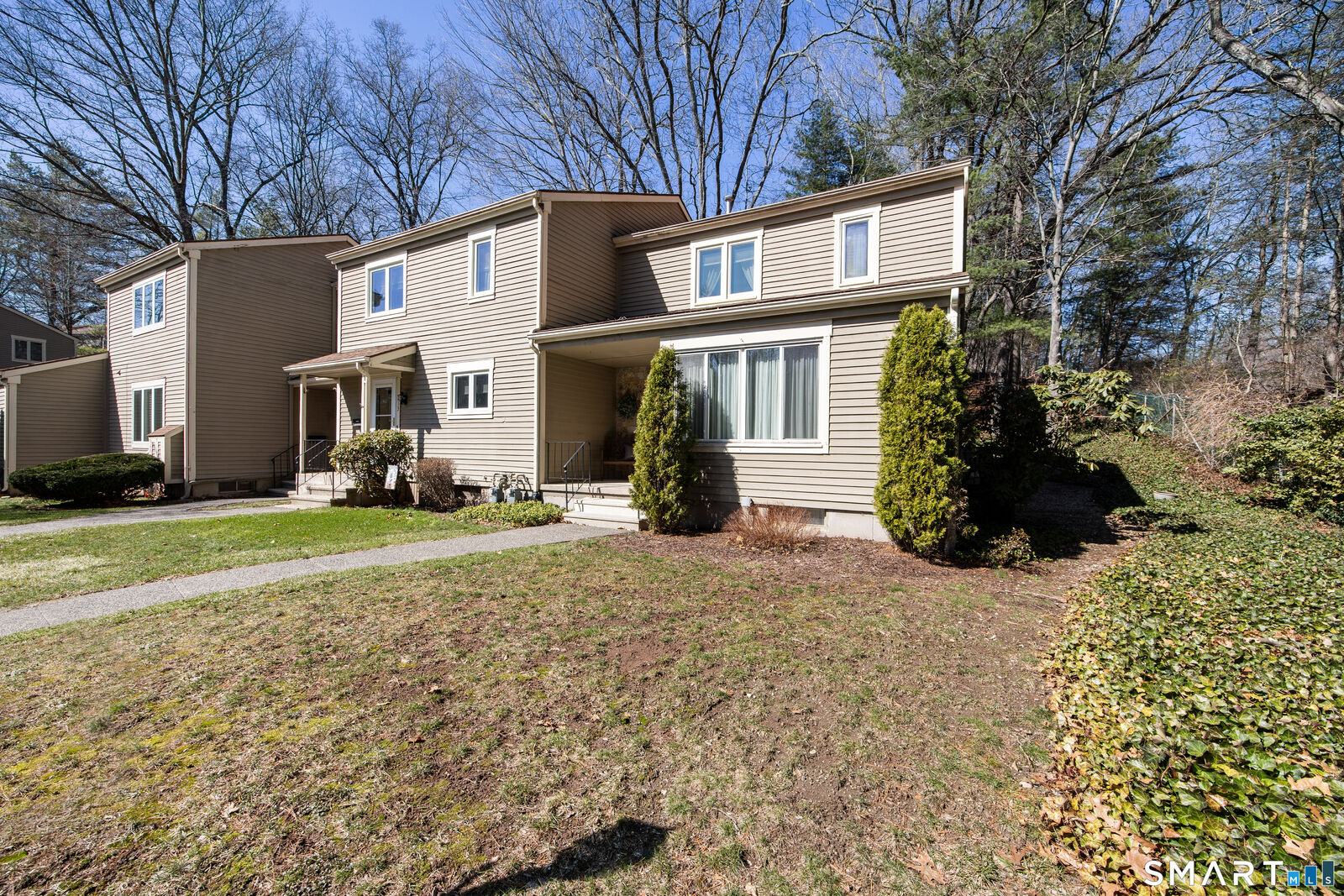 Property Photo:  214 Waters Edge Drive 214  CT 06489 