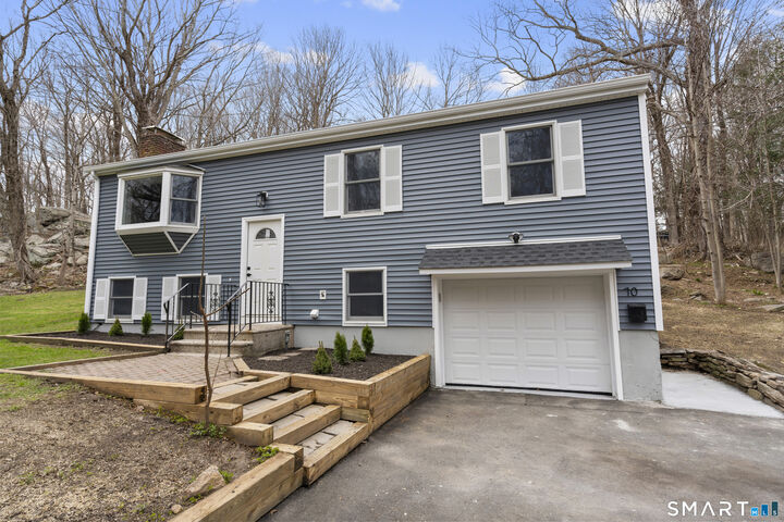 Property Photo:  70 Dayton Road  CT 06896 