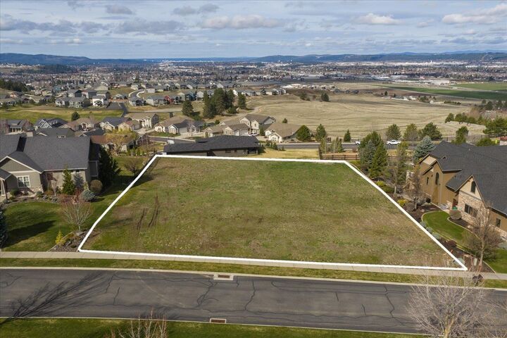Property Photo:  75 S Legend Tree Dr  WA 99019 