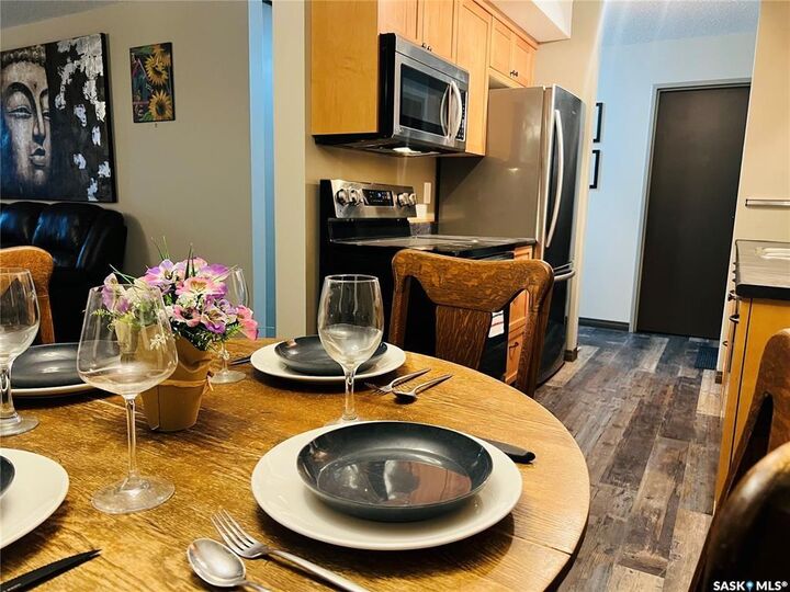 Property Photo: 1140 9th Avenue NE 308 SK S9H 2S9
