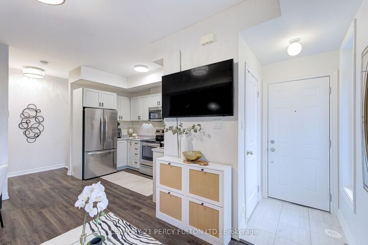 Property Photo:  2566 William Jackson Drive  ON L1X 0E5 