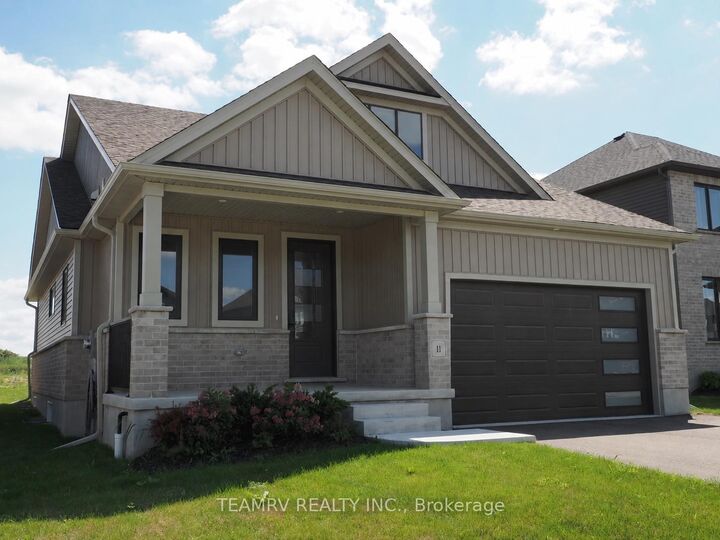 Property Photo: 11 Sycamore Drive ON N4G 5S3