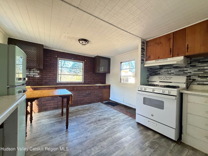 Property Photo:  384 Glenerie  NY 12477 