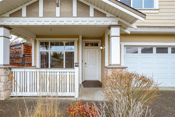 Photo de la propriété:  6436 Willowpark Way  BC V9Z 1J9 