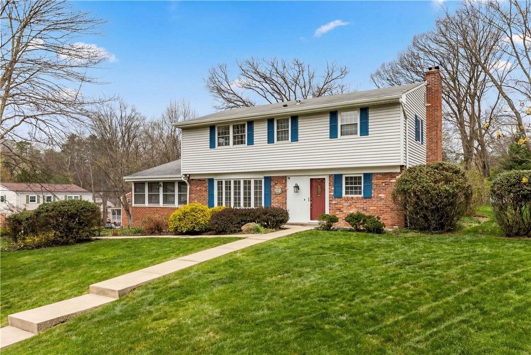 Property Photo: 9460 Doral Dr PA 15237