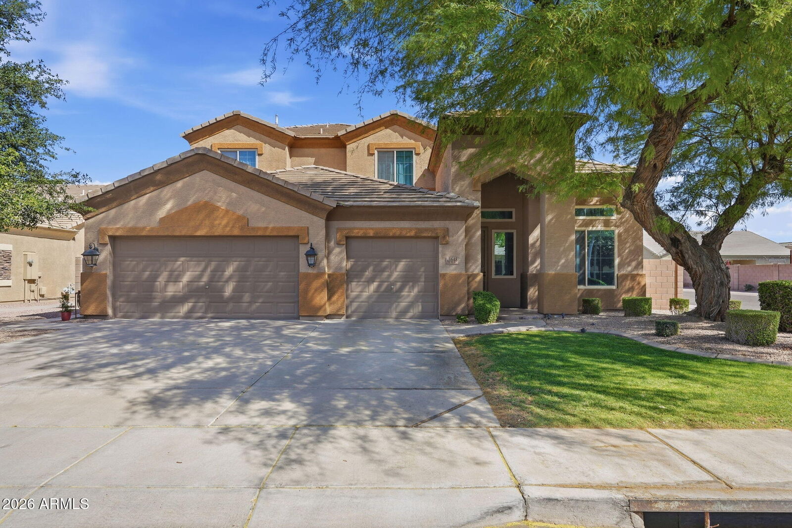 Property Photo:  1648 E Beretta Place  AZ 85286 