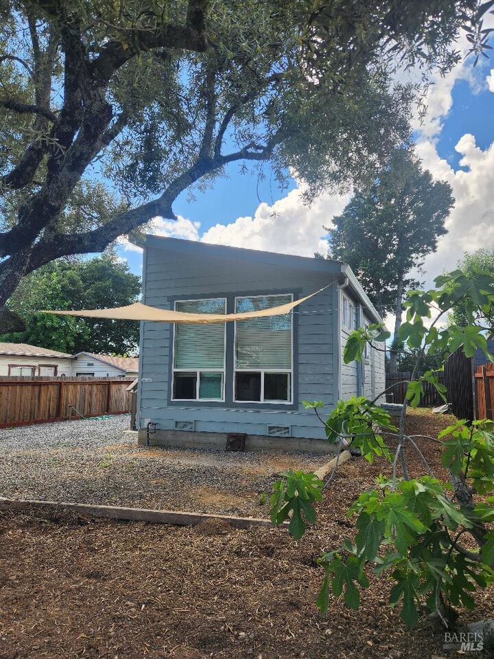 Property Photo:  819 821 Center Street  CA 95448 