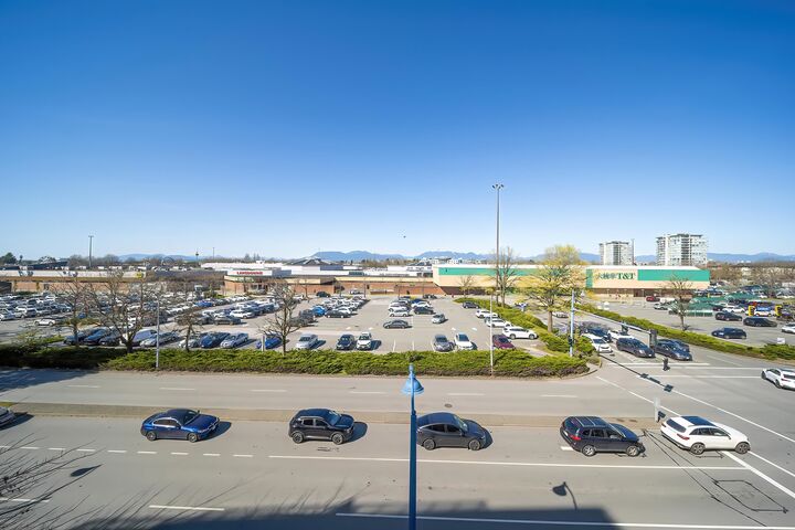 Property Photo: 5599 Cooney Road 515 BC V6X 0N8