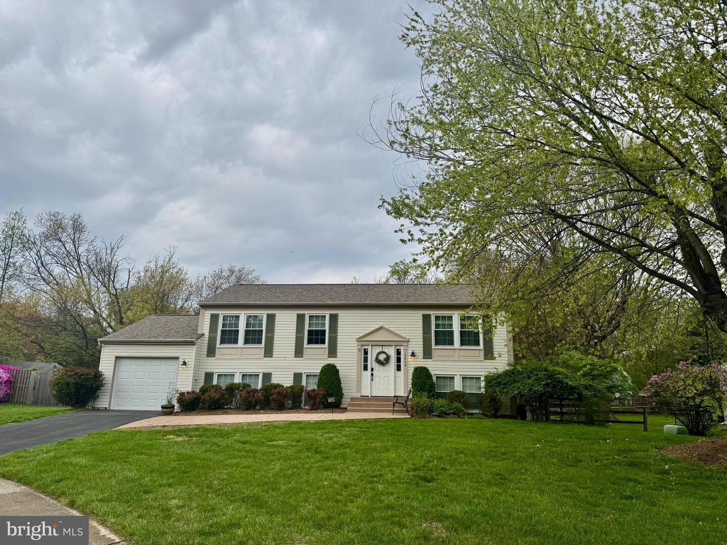 Property Photo:  12609 Etruscan Drive  VA 20171 
