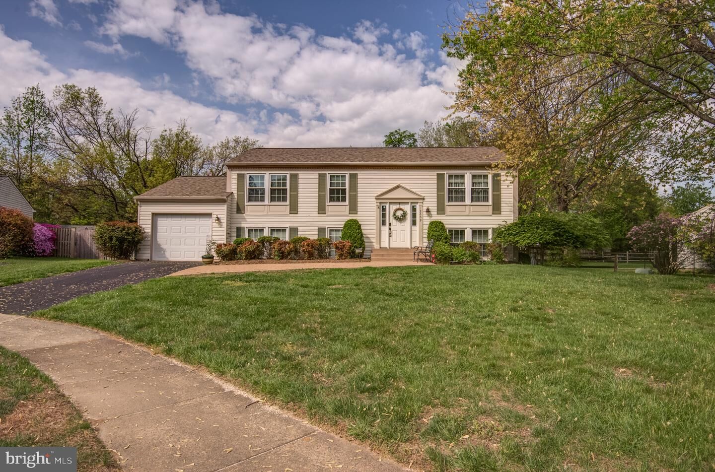 Property Photo:  12609 Etruscan Drive  VA 20171 