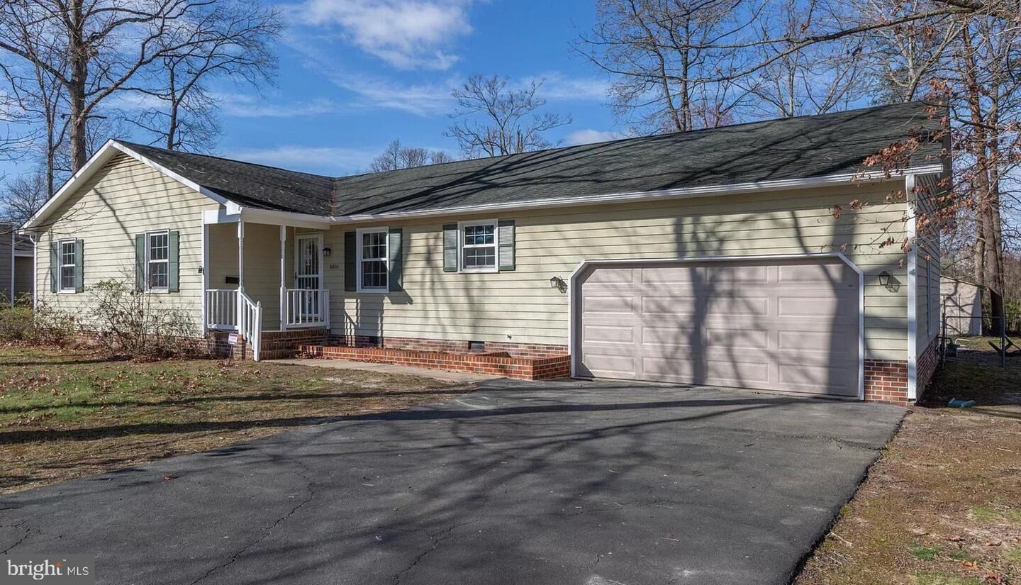 Property Photo: 10800 Woodland Drive VA 22407