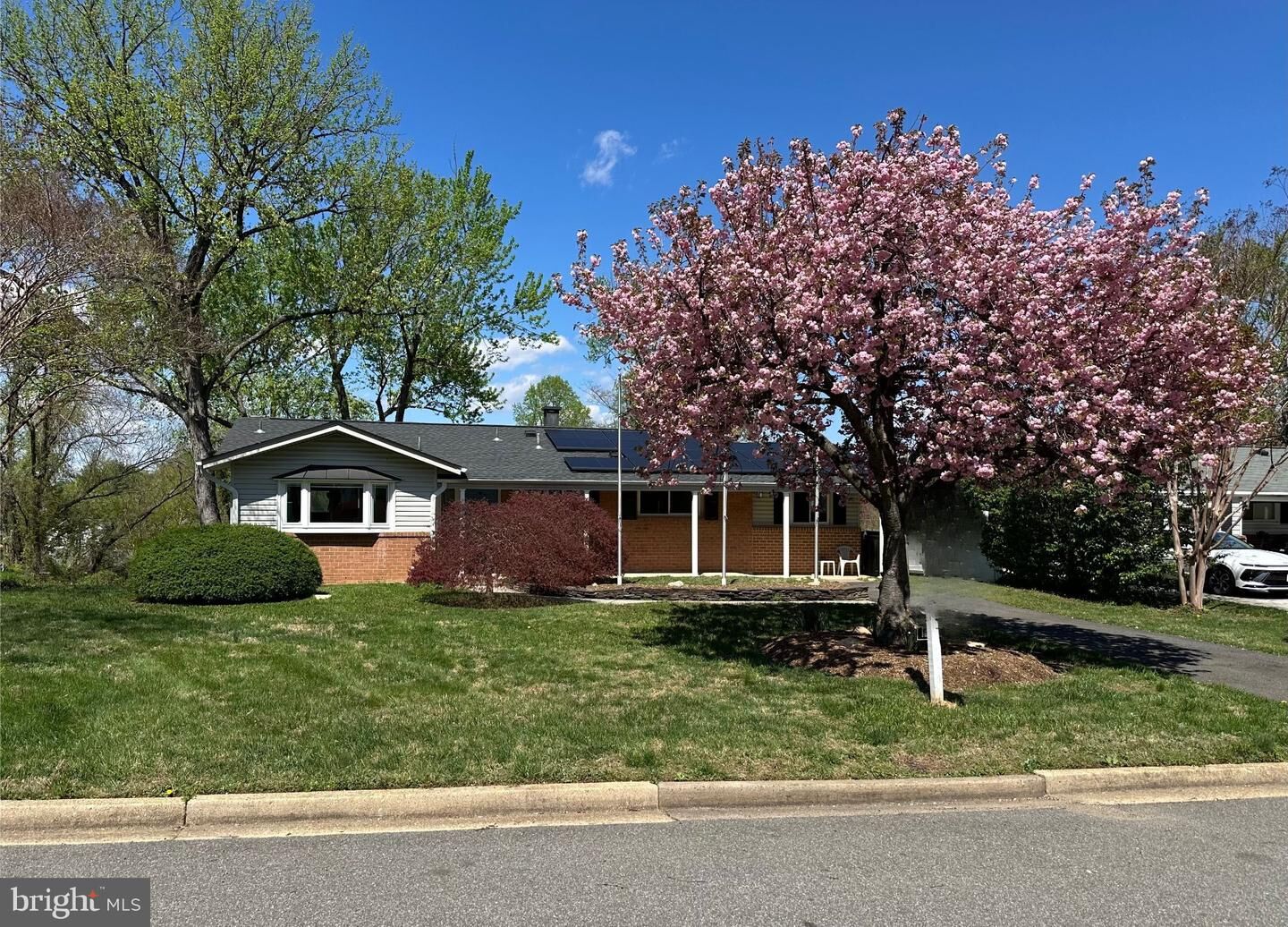 Property Photo: 7706 Bristow Drive VA 22003