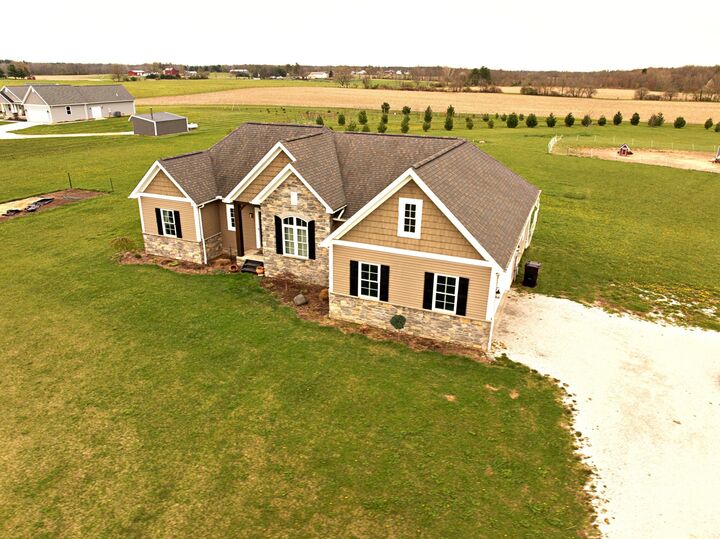 Property Photo:  4096 Township Road 75  OH 43338 