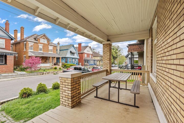 Property Photo:  1515 Menlo Place  OH 43203 