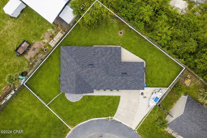 Property Photo:  936 Pelican Place  FL 32407 