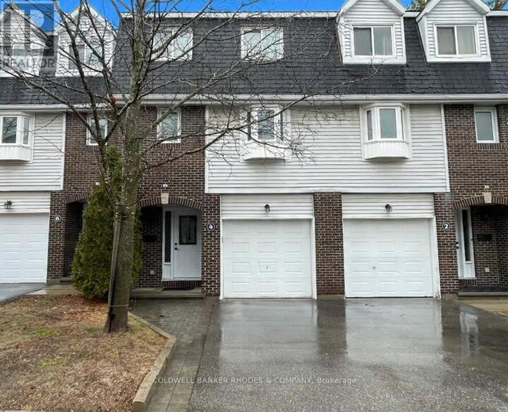 Property Photo:  4 Almond Lane  ON K2L 3T2 