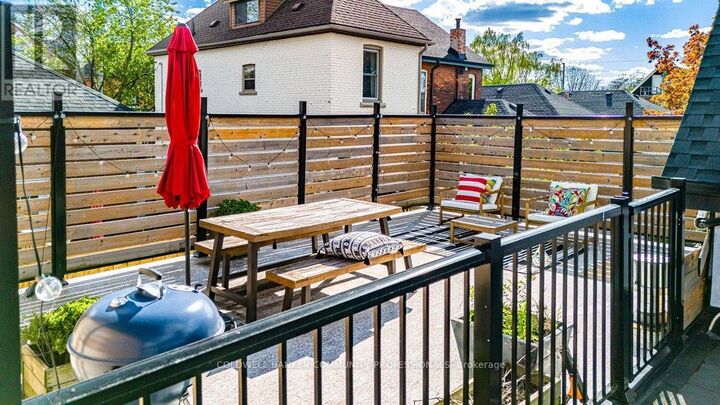 Property Photo:  14 Reginald Street  ON L8P 3X9 