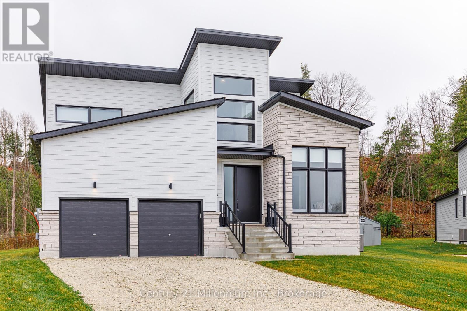 Property Photo: 82 Goldie Court ON N0H 1J0