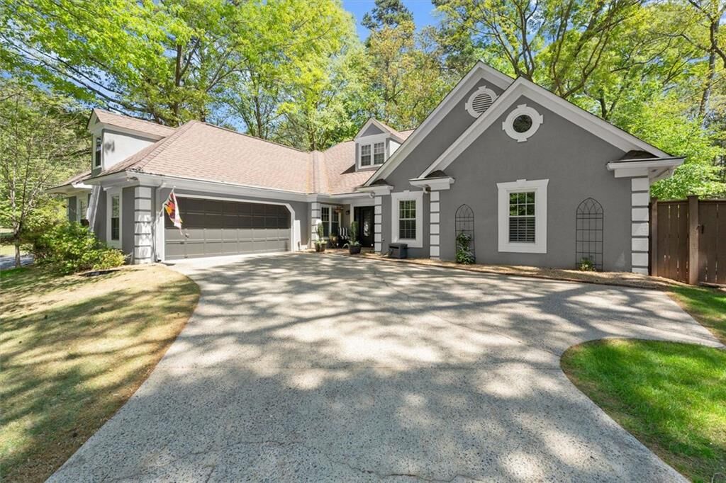 Property Photo:  950 Laurel Springs SW  GA 30064 