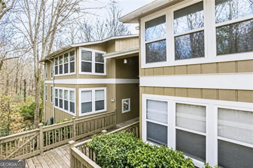 Property Photo: 5151 Roswell Road 7 GA 30342