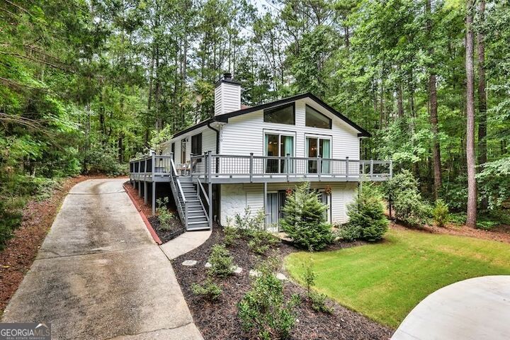 Property Photo:  1350 Southgate Drive  GA 30180 