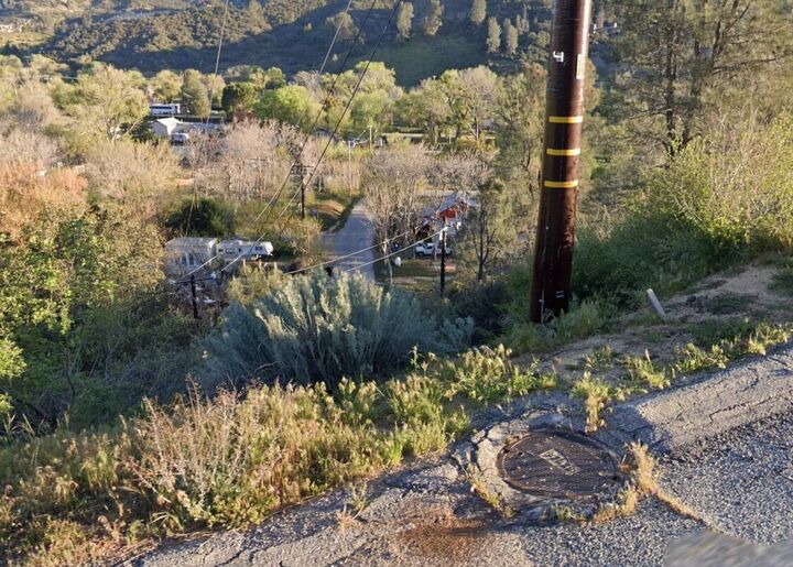 Property Photo:  Austin Way Vic Sylvan Drive  CA 93532 