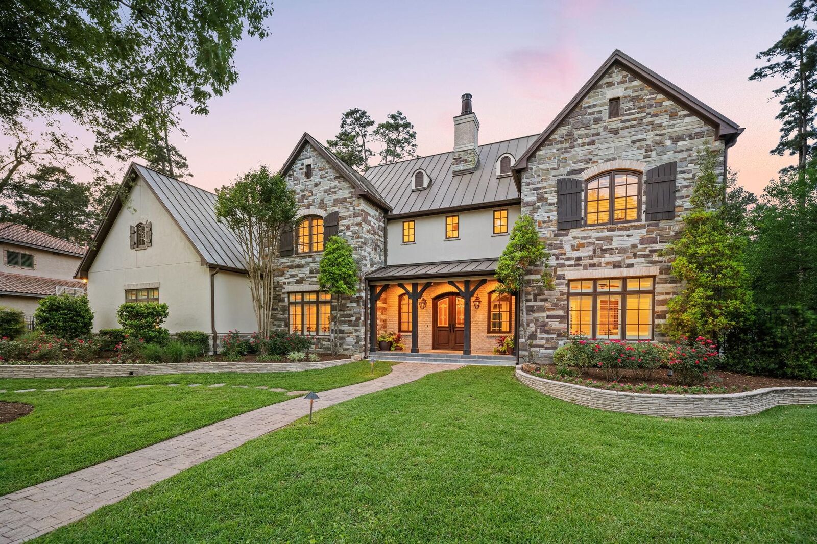 Property Photo:  15 Sterling Dale Place  TX 77382 