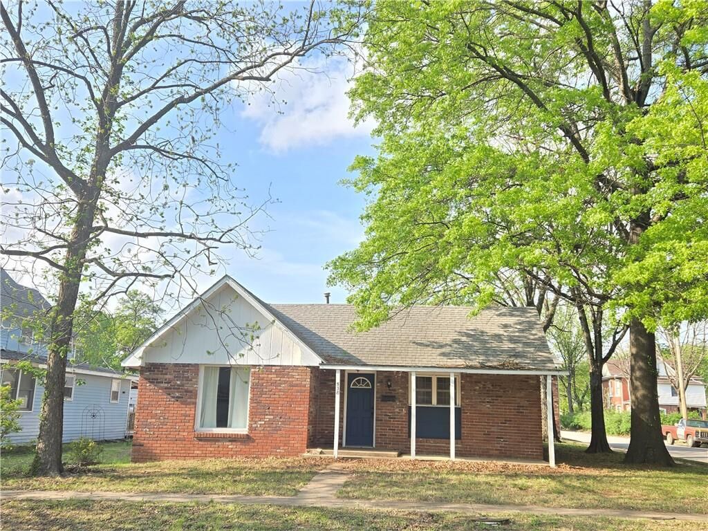 Property Photo:  538 E 6th Street  KS 67335 