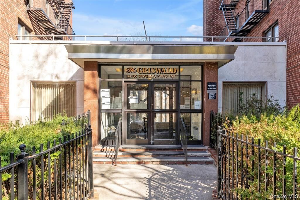 Property Photo: 141-05 Pershing Crescent 207 NY 11435